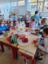 Vorbereitung des Pausenfrühstücks